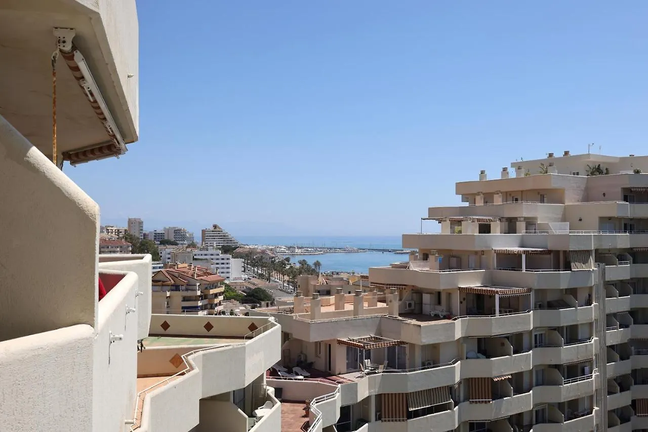 095 - Bright & Comfortable Holiday Apartment With Water Park & Sea Views بينالماذينا